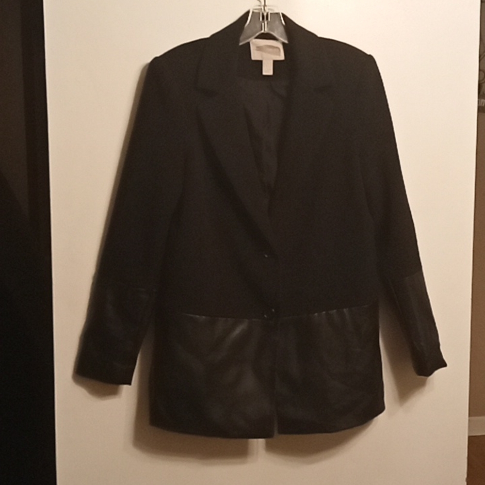 Forever 21 Black Polyester/ Polyurethane Blazer Size Small